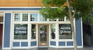 Apizza Scholls: Filling Up Portlanders (And Tourists Alike)