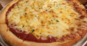 Pizza Bob’s: Hawaiian Pizza Fail